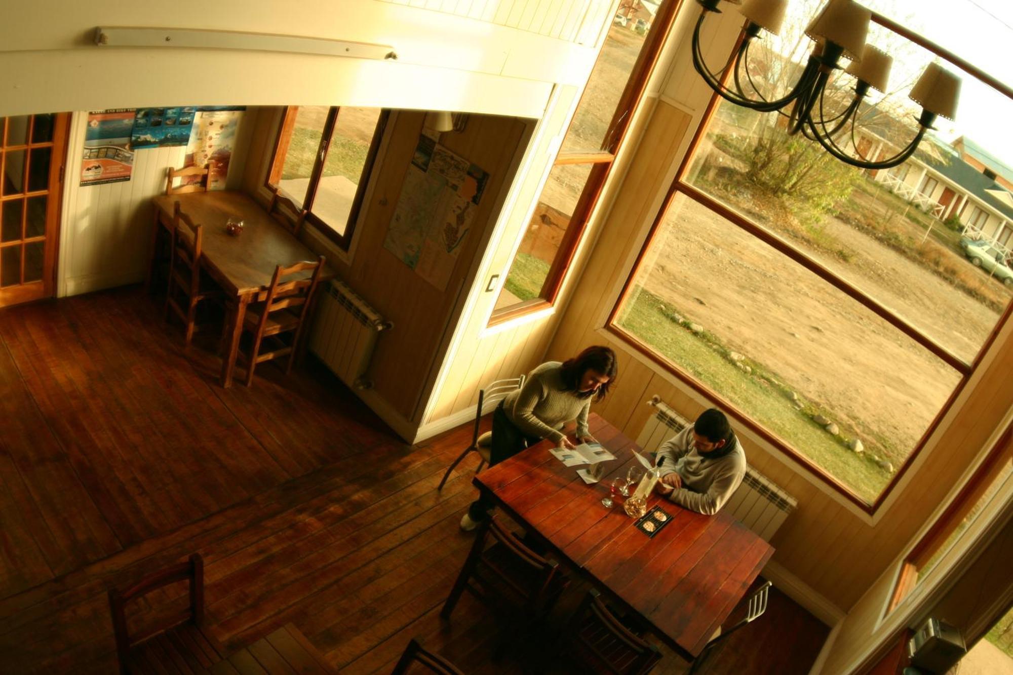 Hostel De Las Manos El Calafate Ngoại thất bức ảnh